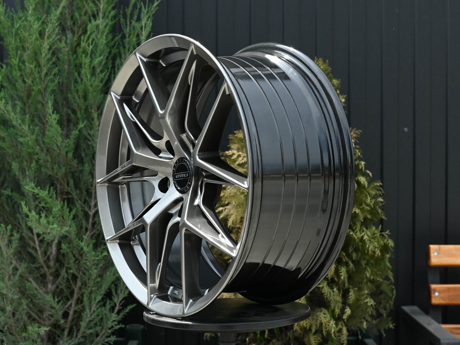 R17 Taigiro FF117 7.5J ET38 5*100 Темный хром