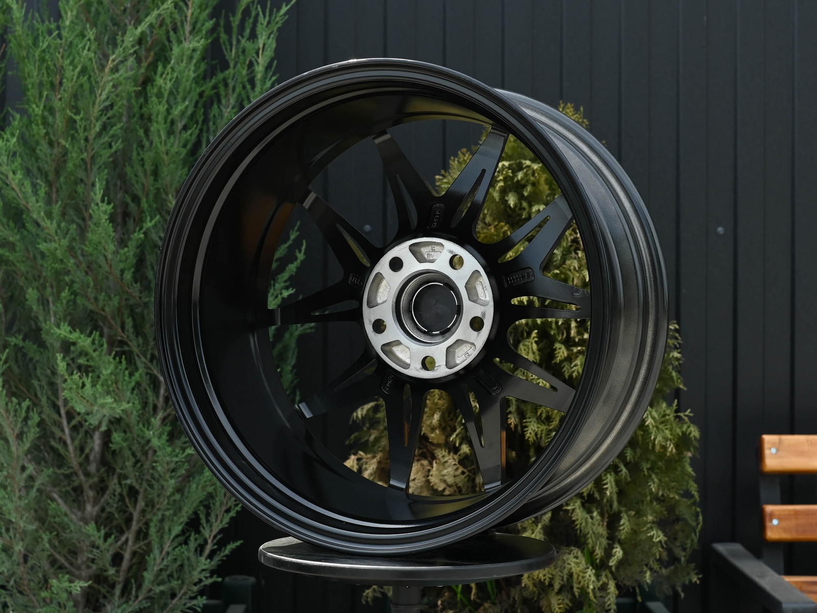 R17 Taigiro FF117 7.5J ET38 5*100 Темный хром