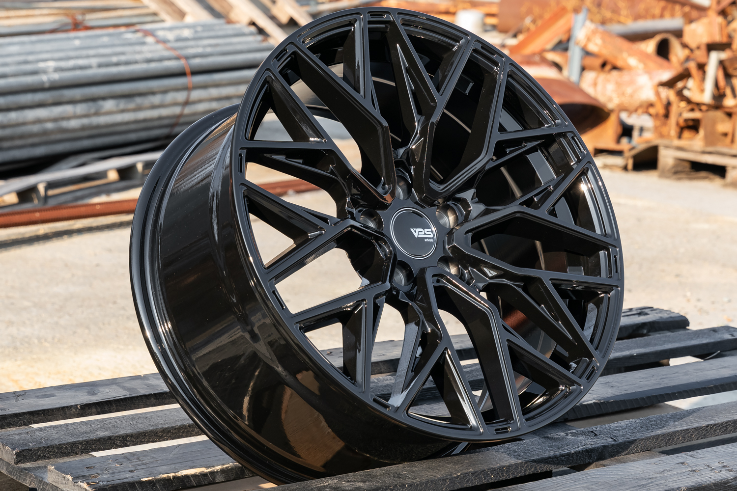NEW! Комплект дисков VPS HF6-5 R18 8.5j ET38 5*108 (G534) NN Vossen