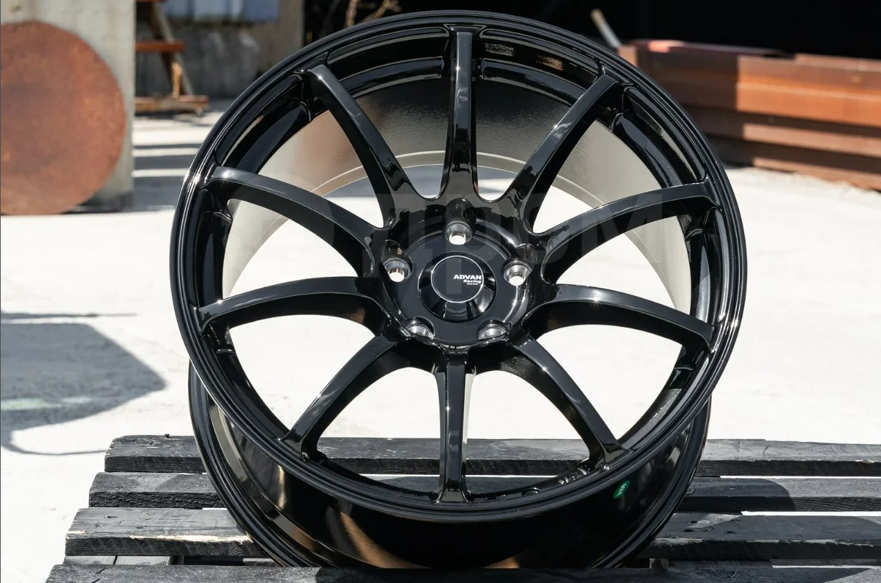 NEW! Комплект дисков Style Advan RS R18 9.0j ET35 5*114.3 (E077)