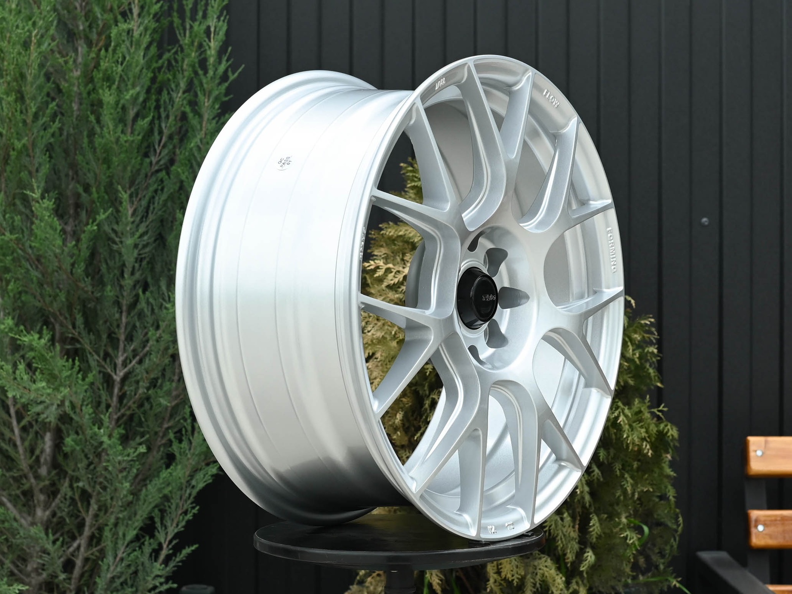 R17 Taigiro Spirit 7.5J ET40 4*100/114.3 Серебро