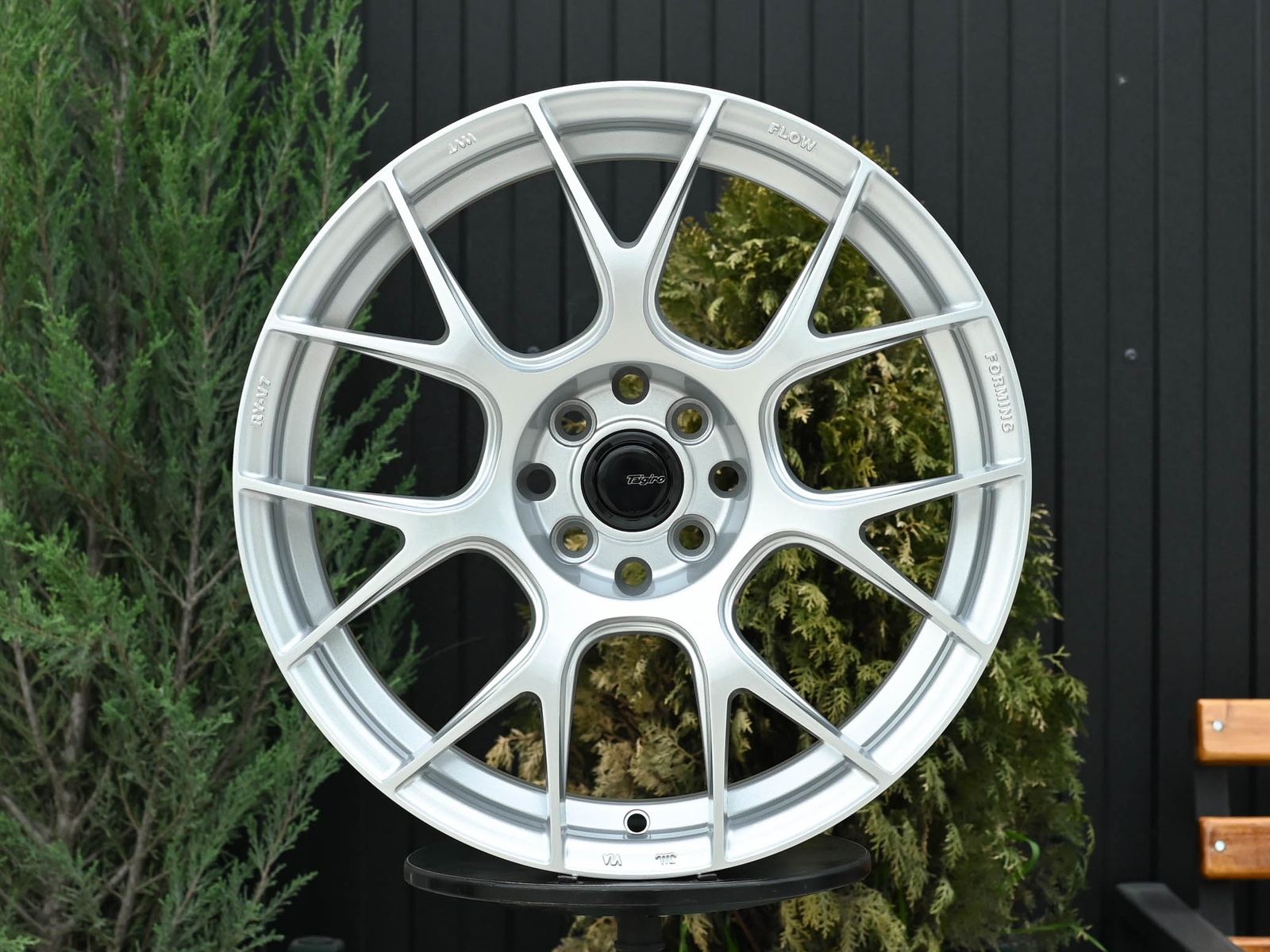 R17 Taigiro Spirit 7.5J ET40 4*100/114.3 Серебро