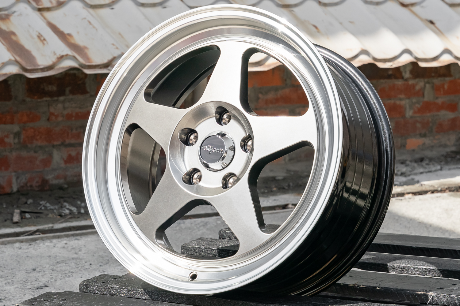 NEW! Комплект дисков RGW 5037 R17 7.5j ET38 5*114.3 (T365) Rotiform