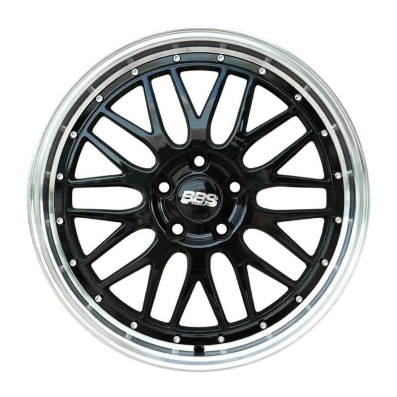 R18 BBS LM Стиль 8.0J ET40 5*112 Черный