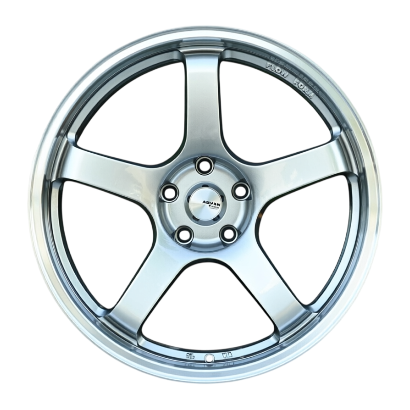 R17 Advan GT стиль 7.5 ET38 5*100 Темный хром